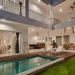 2Br Villa3 Oberoi Seminyak,18Min Walk To The Beach