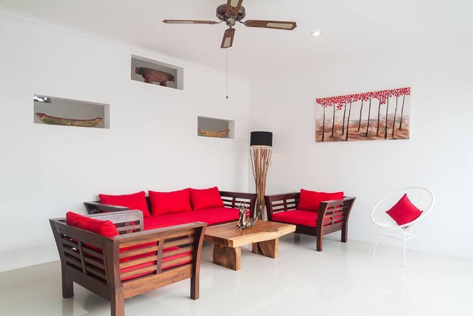 Villa 2br Villa3 Oberoi Seminyak,18min Walk To The